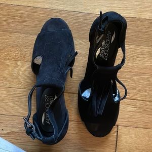Aerosoles Black Suede Heel Rest Shoes
